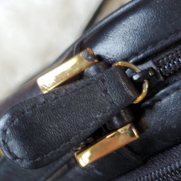 Etienne Aigner Black Genuine Leather Crossbody Bag 6 X 9 - Picture 5 of 13